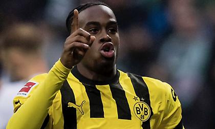 Άλωσε τη Βρέμη η Ντόρτμουντ, σβηστά η Μπάγερν πριν τη «μάχη» με Παρί!