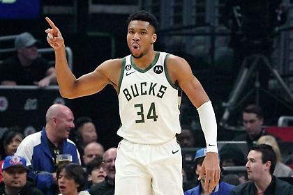 Δέκατη σερί νίκη για τους Μπακς, με νέα 35άρα του Γιάννη στο LA