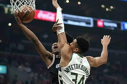 Το νέο σόου του Γιάννη στο L.A.