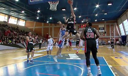 Έπαιξε... βόλεϊ με τον Ιωνικό ο Ολυμπιακός: Φοβερός αιφνιδιασμός χωρίς να πέσει η μπάλα κάτω!