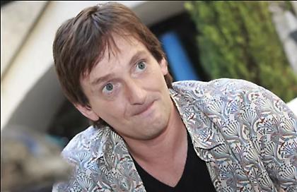 Τροχαίο δυστύχημα με θύμα έγκυο προκάλεσε γνωστός Γάλλος ηθοποιός μετά από ερωτικό πάρτι με κοκαΐνη!