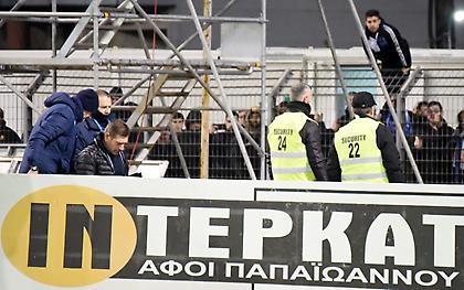 Λαϊκά δικαστήρια στη Λαμία: «Βγάλτε τις φανέλες» και… άρνηση των παικτών να πάνε στους οργανωμένους