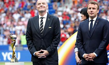 Συνάντηση Μακρόν-Ινφαντίνο μετά τα σεξουαλικά σκάνδαλα και την κρίση στη γαλλική ομοσπονδία