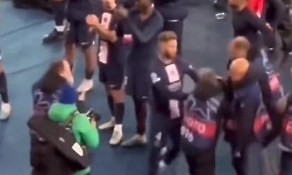 Ξέφυγε ο Ράμος: Έσπρωξε φωτογράφο μετά την ήττα της Παρί!