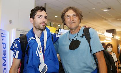 Πομάσκι: «Σε δημοπρασία τα παπούτσια του Τεντόγλου για τα παιδιά της Τουρκίας»