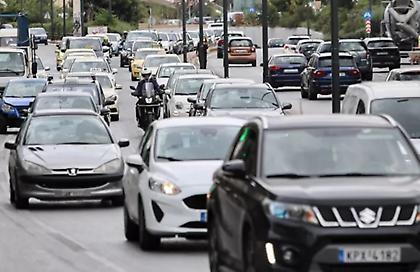Κίνηση στους δρόμους: Καραμπόλα τριών οχημάτων στον Κηφισό - Πού υπάρχουν καθυστερήσεις