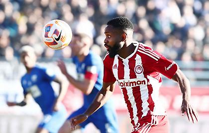 Ο Μπακαμπού είχε ευκαιρία για ένα εύκολο χατ τρικ, «ό,τι έπρεπε» ενόψει των ντέρμπι του Ολυμπιακού