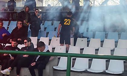 Ποδοσφαιριστής στην Έδεσσα ανέβηκε στις κερκίδες και έκανε πρόταση γάμου στη σύντροφο του