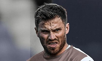 Η ομάδα των δεύτερων ευκαιριών που πήρε έναν βιαστή και τον έδιωξε μετά το ντεμπούτο του με χατ-τρικ