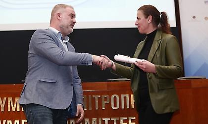 Το… πήραμε: Το βραβείο του ΠΣΑΤ για την καλύτερη εκπομπή στον Νίκο Ζέρβα και τον bwinΣΠΟΡ FM 94,6!