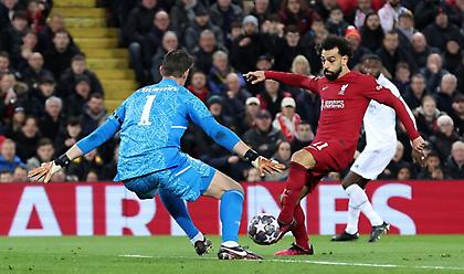 Ο Κουρτουά έπαθε… Κάριους και 2-0 η Λίβερπουλ με Σαλάχ