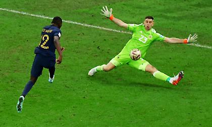 Εμιλιάνο Μαρτίνες: «Δεν μπορώ να περιμένω για το πρώτο μας παιχνίδι στην Αργεντινή»