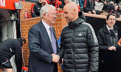 Τεν Χάγκ για Φέργκιουσον:«Λατρεύω να μιλάω μαζί του, μοιράζεται γνώσεις και θέλει να μας βοηθήσει»