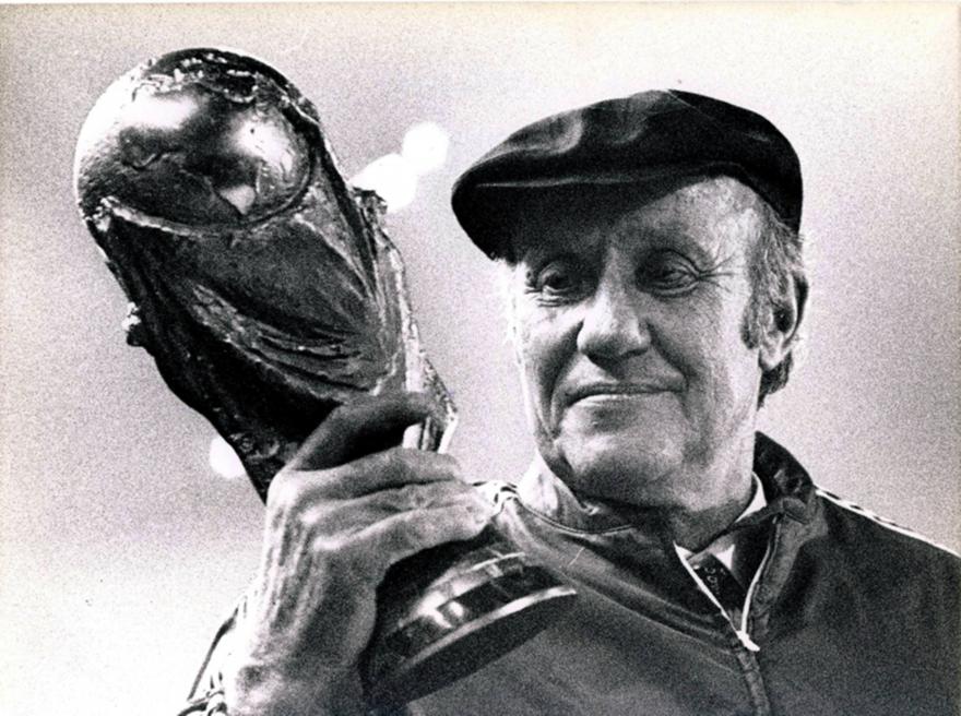 Χέλμουτ Σεν: Από τους υπολογισμούς στην τράπεζα