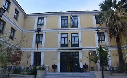 Δεσμεύονται τα περιουσιακά στοιχεία γνωστού παρουσιαστή - επιχειρηματία