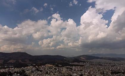 Καιρός: Τοπικές νεφώσεις, λίγες βροχές και αυξημένη υγρασία την Παρασκευή
