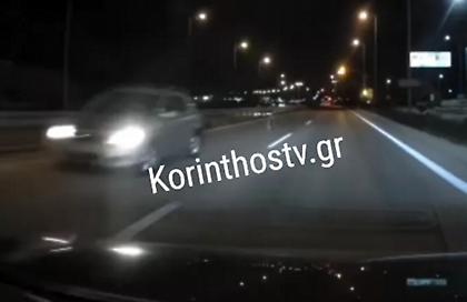 Παρά λίγο τροχαίο: Σοκαριστικό βίντεο με ΙΧ - Ανέπτυξε ταχύτητα ανάποδα στην Παλιά Εθνική