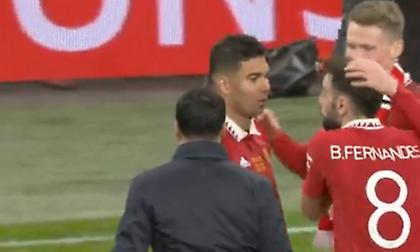 Ποιοι πανηγυρισμοί; Ο Κασεμίρο την… είπε στον Μπρούνο γιατί δεν του έδωσε πάσα στην τελευταία φάση!