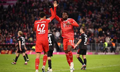 Η Μπάγερν έγινε η πρώτη ομάδα που φτάνει τα 100 γκολ στα 5 κορυφαία πρωταθλήματα της φετινής σεζόν!