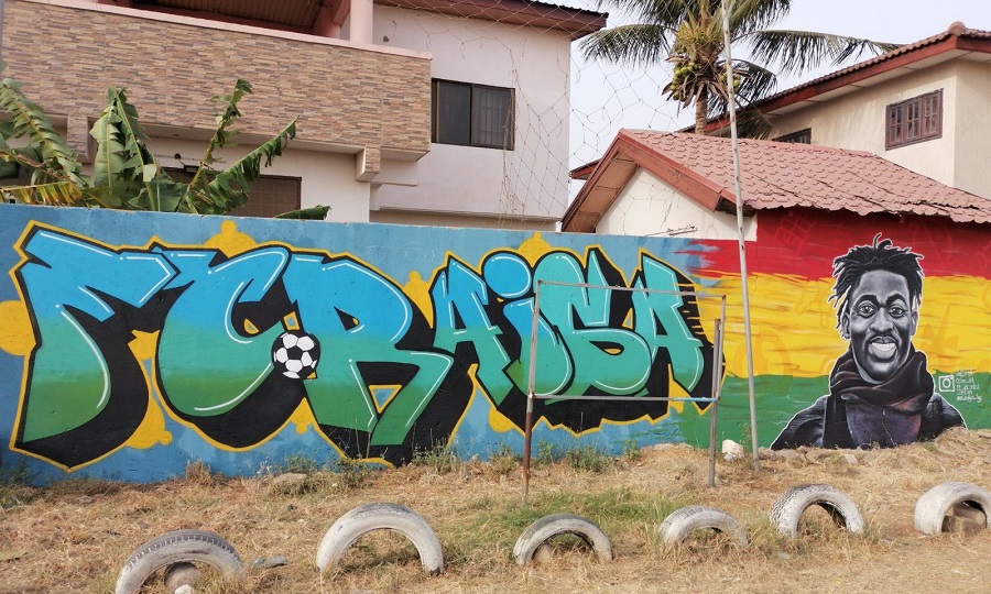 Γκάνα: Υπέροχο γκράφιτι για τον Ατσού