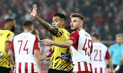 Τσακίρης: «Στην ΑΕΚ κοιτάζουν μόνο τη νίκη κόντρα στον Ολυμπιακό - Πάει για βασικός ο Αραούχο»