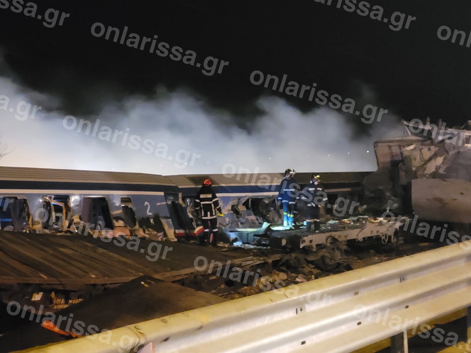 Λάρισα: Φωτογραφίες από ψηλά μετά τη σύγκρουση τρένων