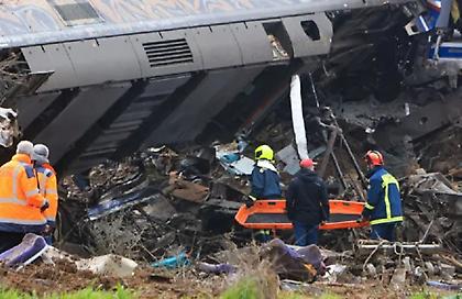 Ανείπωτη τραγωδία: Νεκρές 20χρονες δίδυμες και η ξαδέρφη τους στα Τέμπη