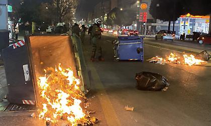 Επεισόδια με χημικά στη συγκέντρωση διαμαρτυρίας έξω από τα γραφεία της Hellenic Train