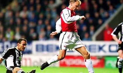 Σαν σήμερα, ο Μπέργκαμπ έκανε την ντρίμπλα του αιώνα στον Νταμπίζα!