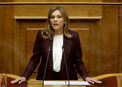Μπίζιου: «Άθλιοι προβοκάτορες προσπαθούν να με συνδέσουν με τον σταθμάρχη»