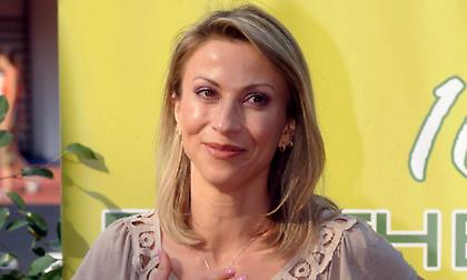 Η Νίκη Ξάνθου αγόρασε τα παπούτσια του Μίλτου Τεντόγλου για καλό σκοπό!