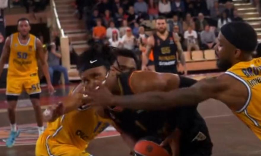 Μονακό: Ο Μονέκε σκοράρει και με φάουλ και... χωρίς γυαλιά!