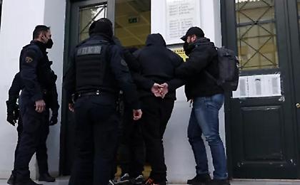 Στη δημοσιότητα φωτογραφίες πενταμελούς συμμορίας - Διέπραττε ληστείες με ιδιαίτερη σκληρότητα