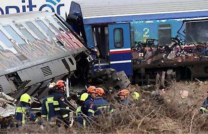 Έρευνα για τα αίτια του δυστυχήματος στα Τέμπη-Βρέθηκαν φιάλες υγραερίου