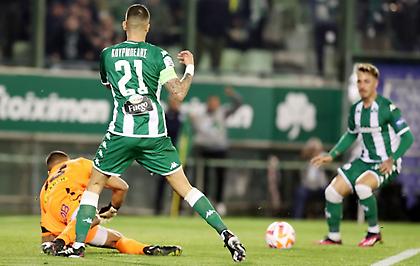 Αρχηγική ασίστ του Κουρμπέλη και 1-0 ο Παναθηναϊκός με Μαντσίνι!