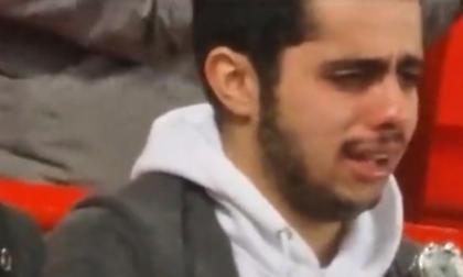 Οπαδός της Μαν. Γιουνάιτεντ έβαλε τα κλάματα μετά την επτάρα από τη Λίβερπουλ