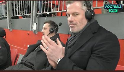 Ο Κάραγκερ πανηγυρίζει και τα επτά γκολ της Λίβερπουλ μπροστά στον Νέβιλ