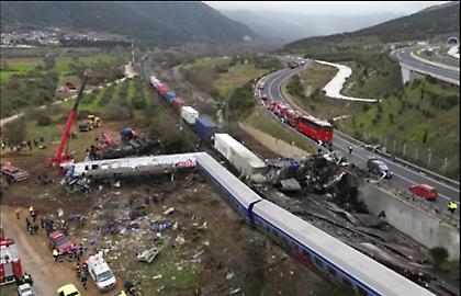 Ο σταθμάρχης ρίχνει ευθύνη και στο νεκρό μηχανοδηγό του Intercity: Τι υποστηρίζει στην απολογία του