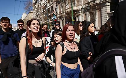 Τραγωδία στα Τέμπη: Σε εξέλιξη κινητοποιήσεις σε όλη τη χώρα