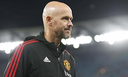 Αποθέωση για τον Τεν Χαγκ από τους οπαδούς της Μάντσεστερ Γιουνάιτεντ!