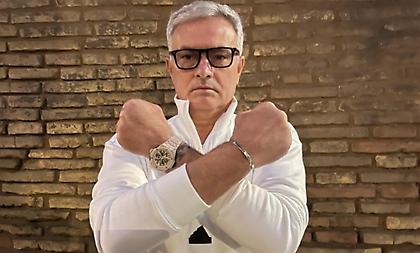 Φλεξάρει ρολόγια και χρυσαφικά στο Instagram ο πάντα στιλάτος Μουρίνιο