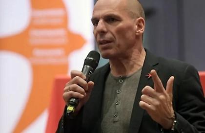 Ανάρτηση Βαρουφάκη για την επίθεση που δέχθηκε: «Δεν ήταν αναρχικοί, ήταν μπράβοι της νύχτας»!