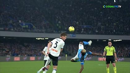 Απείλησε με ψαλιδάκι του Οσιμέν η Νάπολι