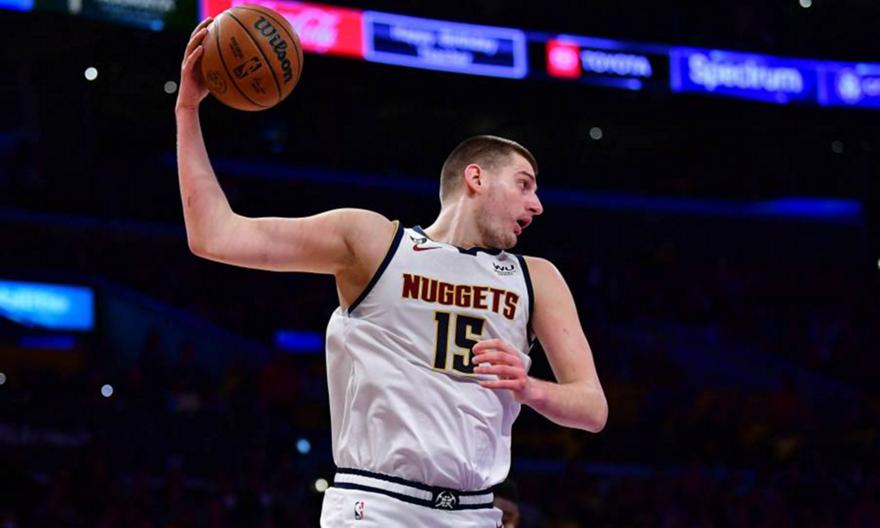 ΝΒΑ: 29 σερί νίκες για Νάγκετς με triple double του Γιόκιτς