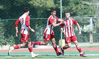 Πήρε «διπλό» από την ΑΕΚ και συνεχίζει στην κορυφή η Κ19 του Ολυμπιακού!