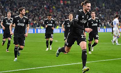 Τα είδε όλα αλλά λύγισε τη Σαμπντόρια η Γιουβέντους, «ριφιφί» της Σασουόλο στη Ρώμη