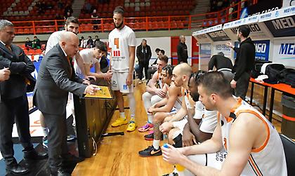 Λόντον Λάιονς-Προμηθέας Πάτρας