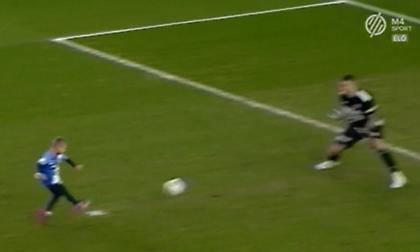 Άκαρδος τερματοφύλακας αποκρούει ΔΥΟ σουτ από παιδάκι που ήθελε να βάλει γκολ στα γενέθλιά του!