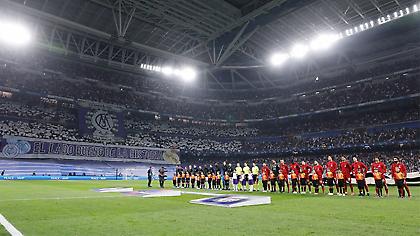 Ποδοσφαιρικός πολιτισμός: Το «Υοu'll never walk alone» στο Μπερναμπέου από τους οπαδούς της... Ρεάλ!