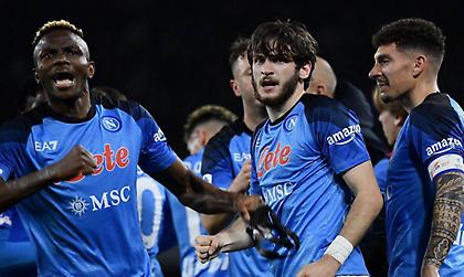 Τρομακτική Νάπολι, ντούμπλαρε τις νίκες της και συνεχίζει να ονειρεύεται